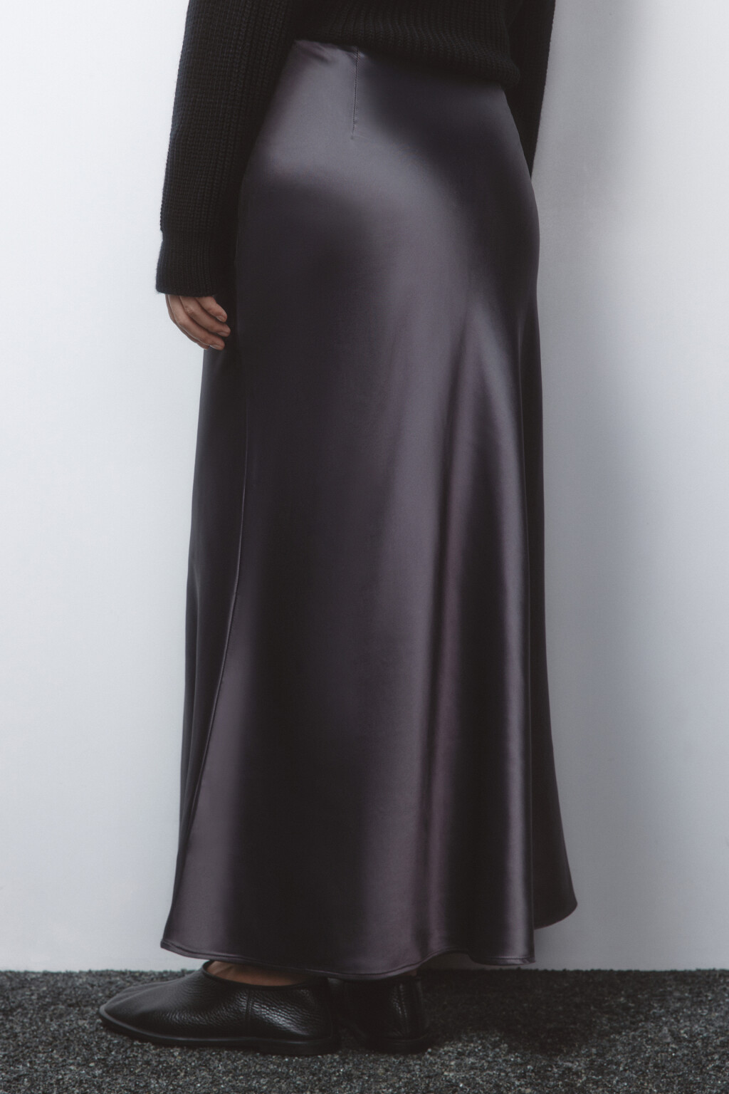 Юбка-годе макси атласная - цвет серый - 4