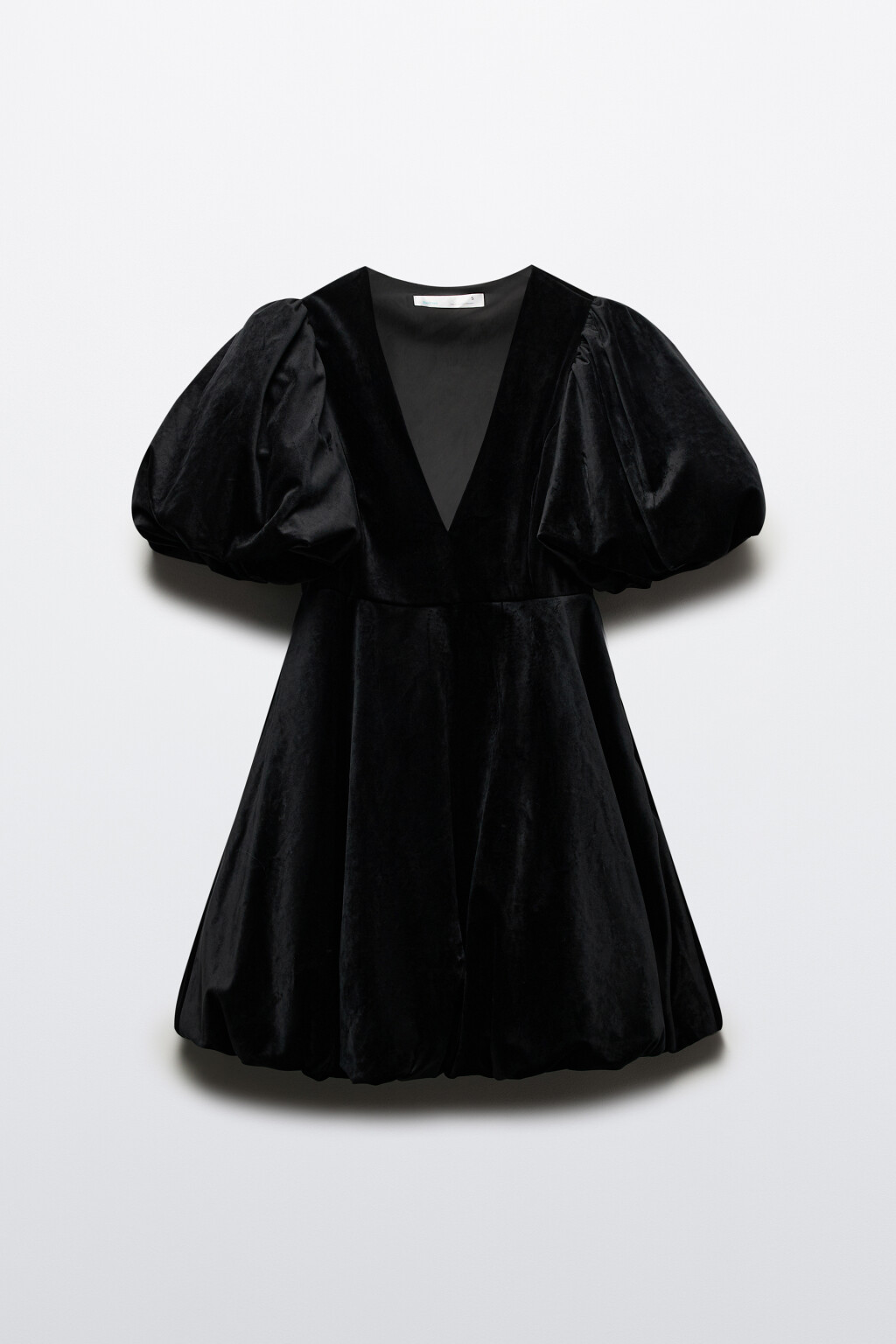Платье мини бархатное с пышной юбкой и рукавами - цвет черный - 9