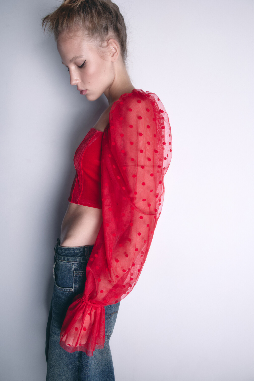 Топ-корсет бархатный с пышными рукавами - цвет красный - 2