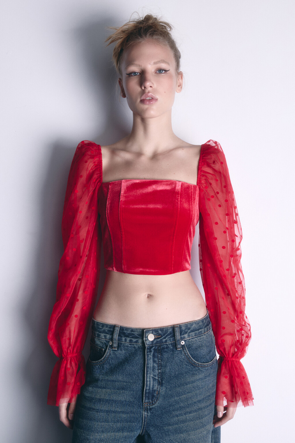 Топ-корсет бархатный с пышными рукавами - цвет красный - 3