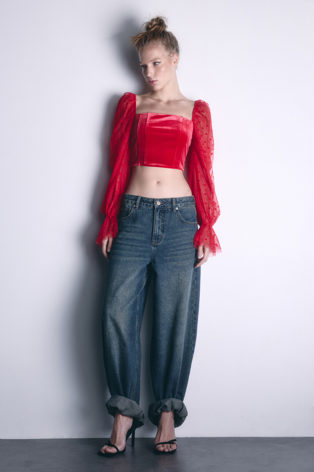 Топ-корсет бархатный с пышными рукавами - цвет красный - 6