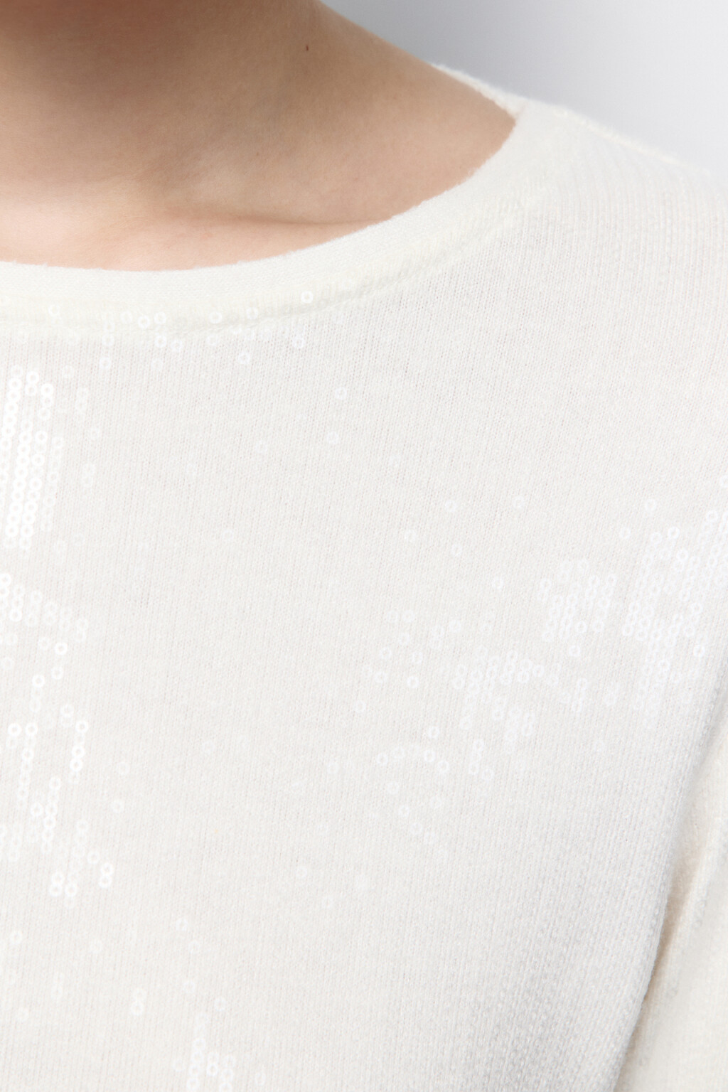 Лонгслив трикотажный с прозрачными пайетками - цвет бежевый - 6