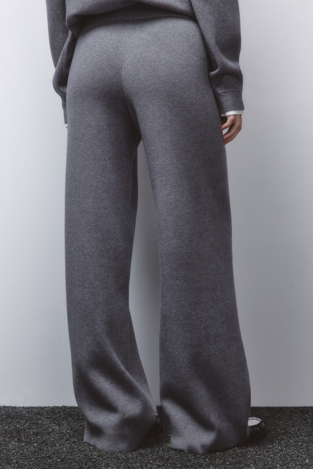 Брюки прямые из вязаного трикотажа - цвет серый - 4