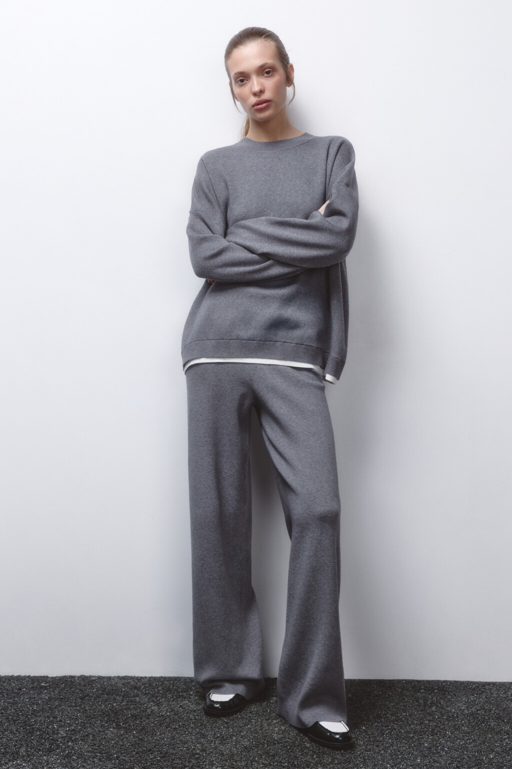 Брюки прямые из вязаного трикотажа - цвет серый - 5