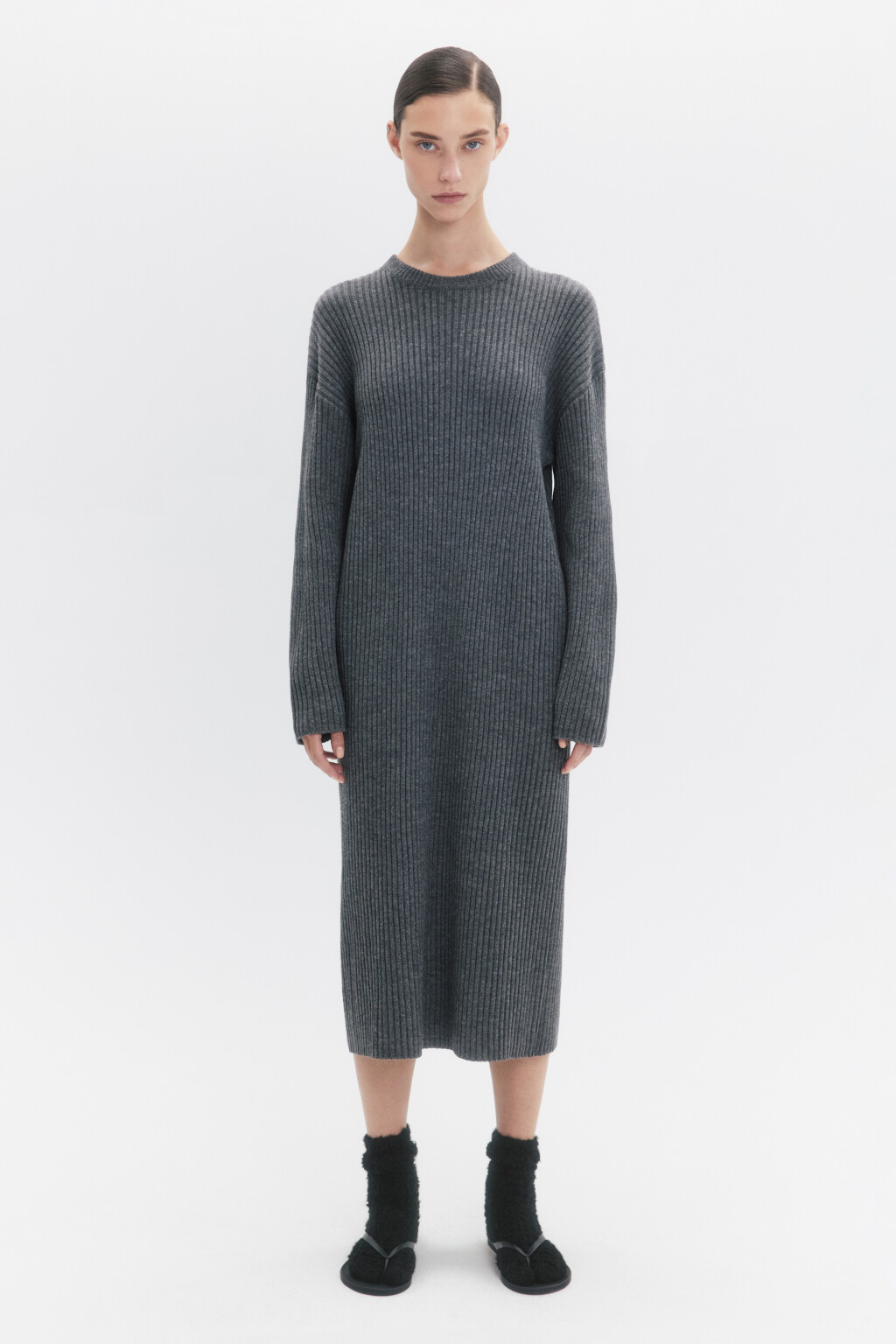Платье миди вязаное в рубчик - цвет серый - 2
