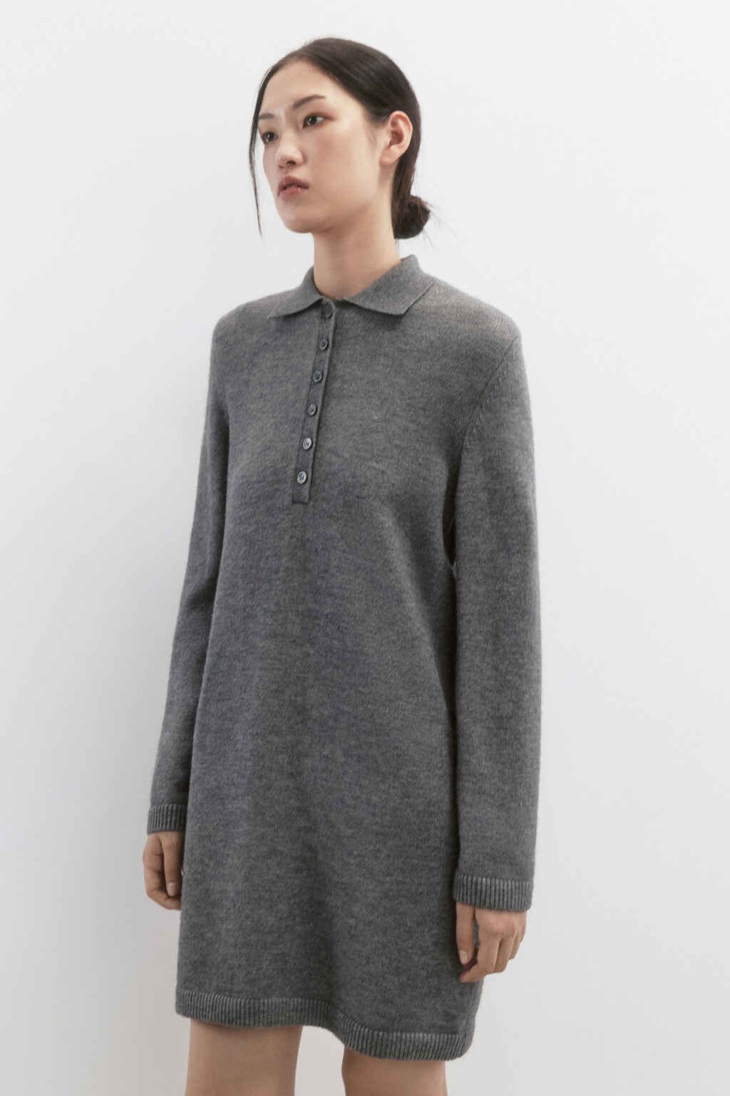Платье миди вязаное с воротником-поло - цвет серый - 3