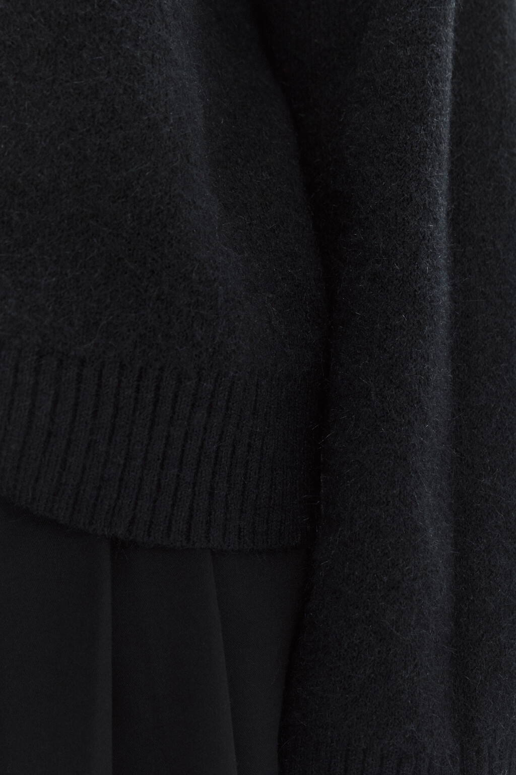 Джемпер толстой вязки с шерстью - цвет черный - 8