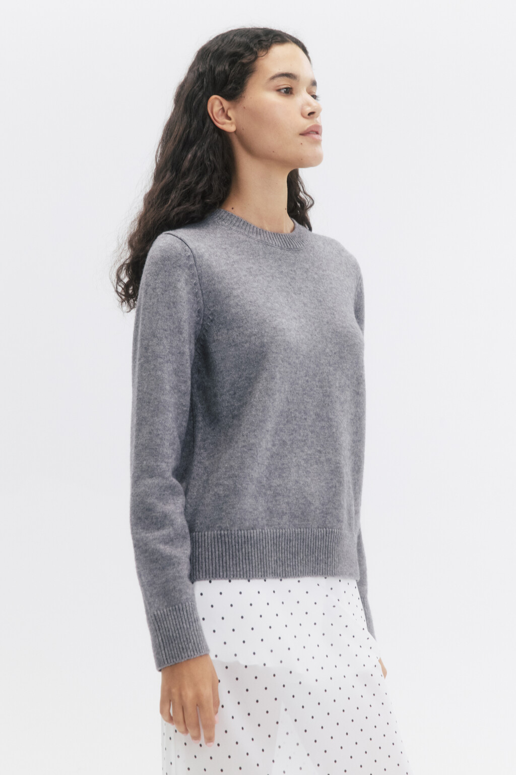 Джемпер вязаный свободного кроя - цвет серый - 2