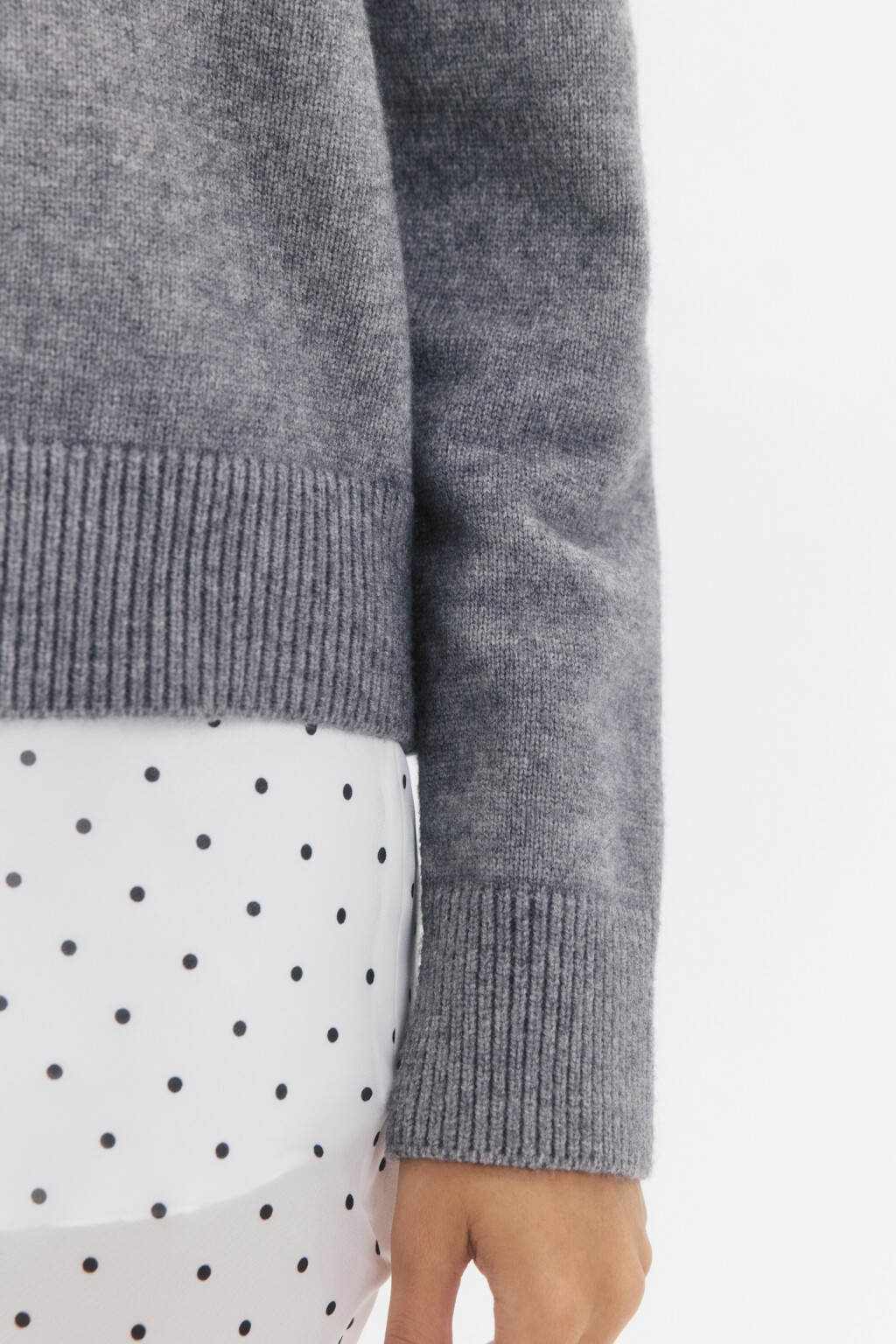 Джемпер вязаный свободного кроя - цвет серый - 6