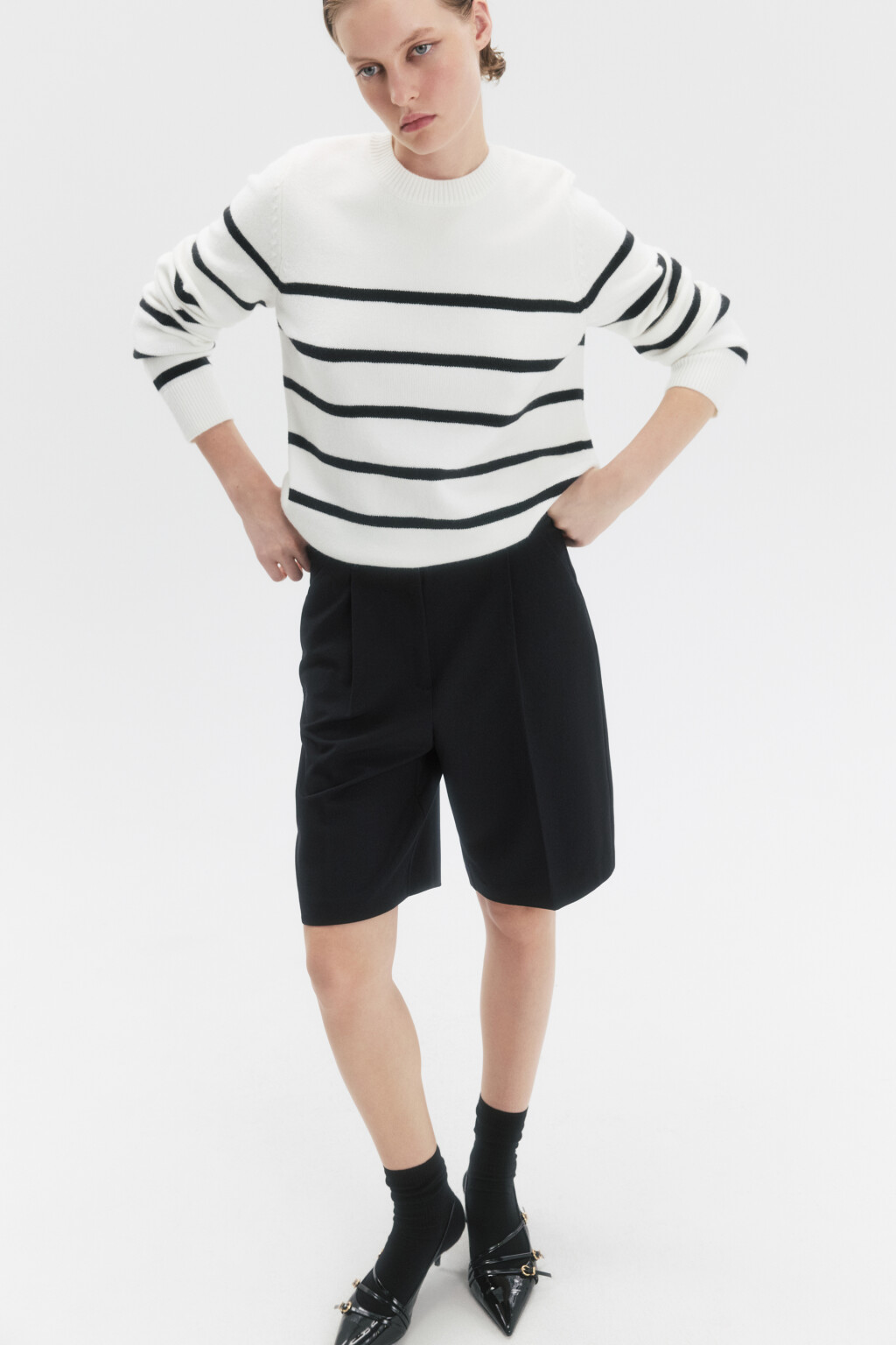 Джемпер вязаный свободного кроя - цвет белый - 1