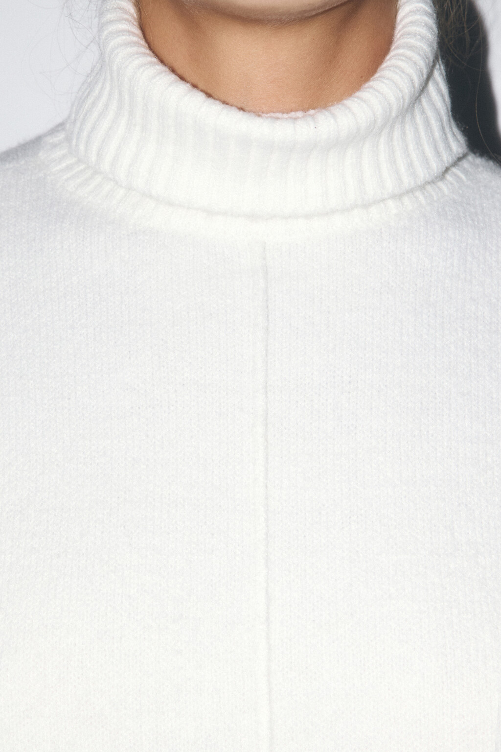 Свитер толстой вязки с воротником-стойкой - цвет молочный - 6
