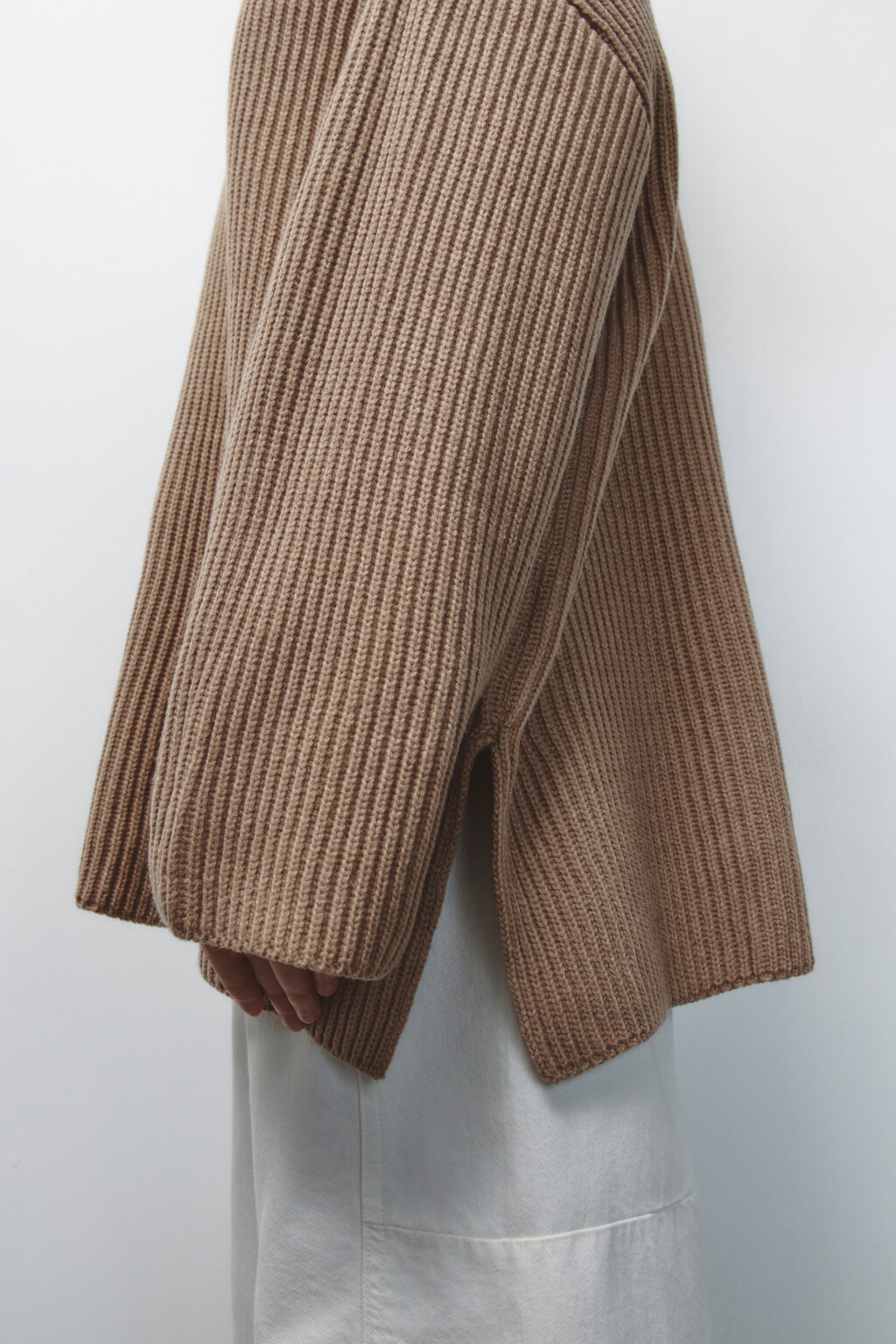 Свитер oversize в рубчик с воротником - цвет бежевый - 8