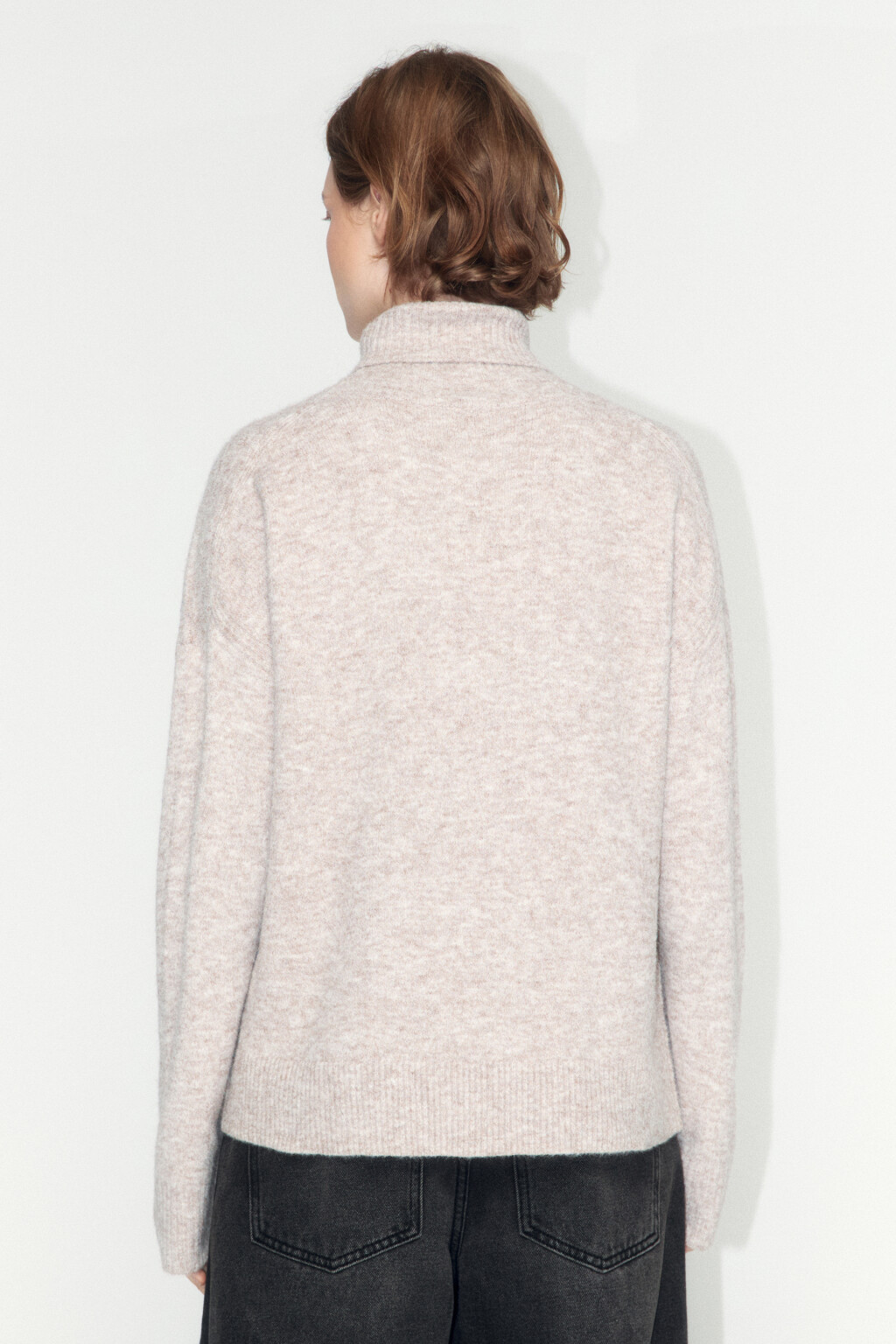 Свитер тонкой вязки с воротником - цвет бежевый - 4