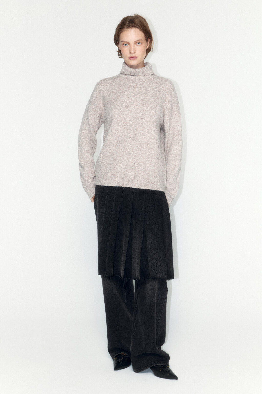 Свитер тонкой вязки с воротником - цвет бежевый - 5