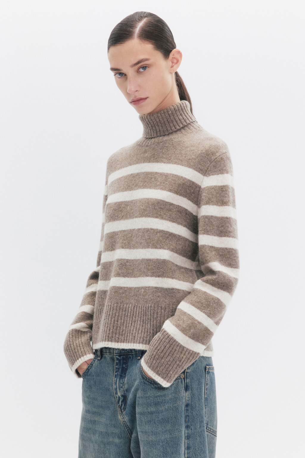 Свитер с горлом укороченный в полоску - цвет бежевый - 3