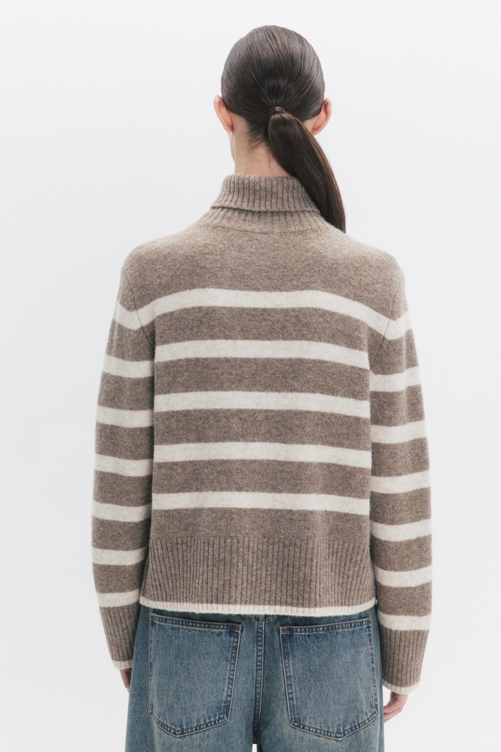 Свитер с горлом укороченный в полоску - цвет бежевый - 4