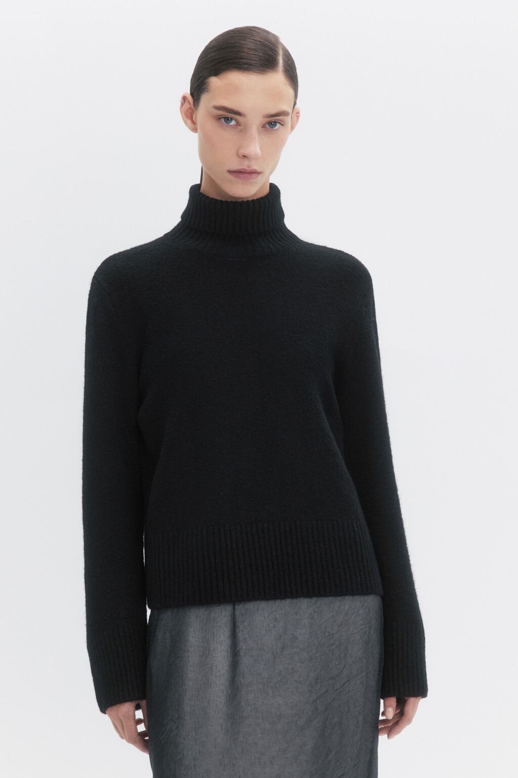 Свитер с горлом укороченный в полоску - цвет черный - 2