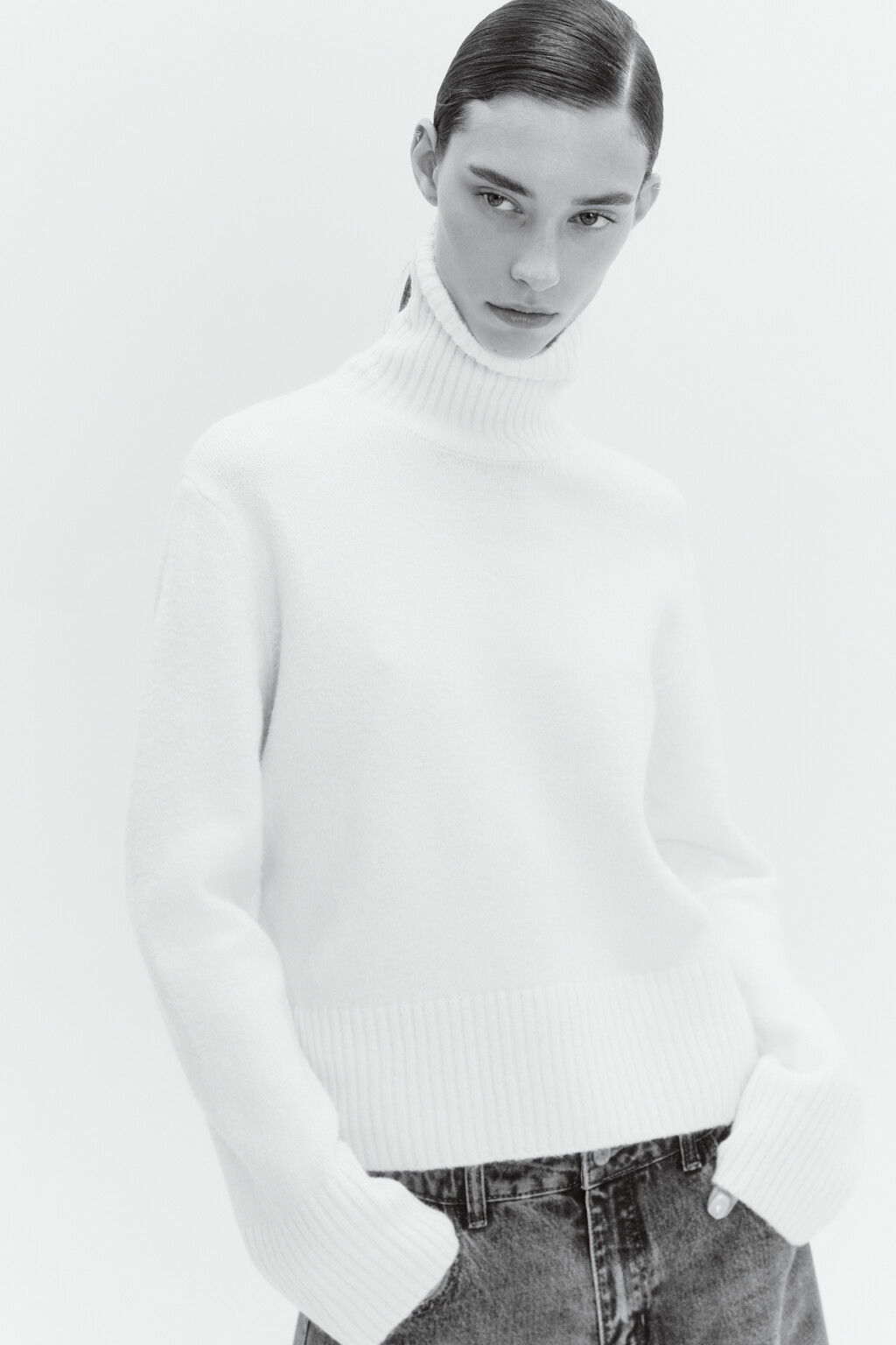 Свитер с горлом укороченный в полоску - цвет молочный - 7