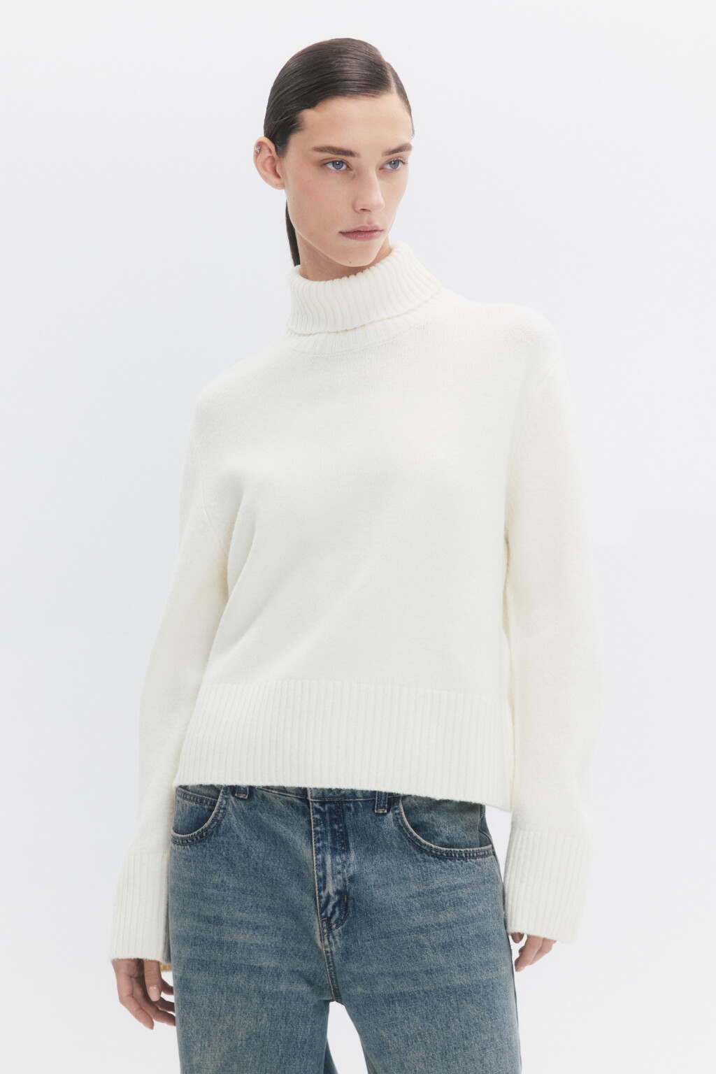 Свитер с горлом укороченный в полоску - цвет молочный - 3