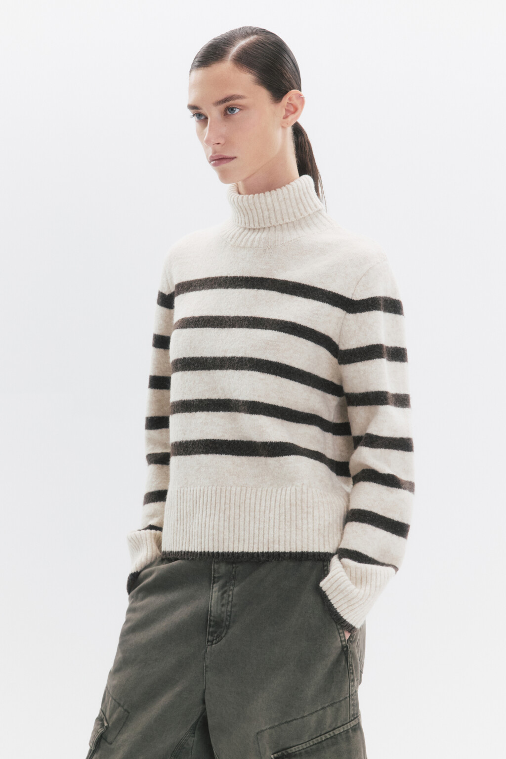 Свитер с горлом укороченный в полоску - цвет бежевый - 3