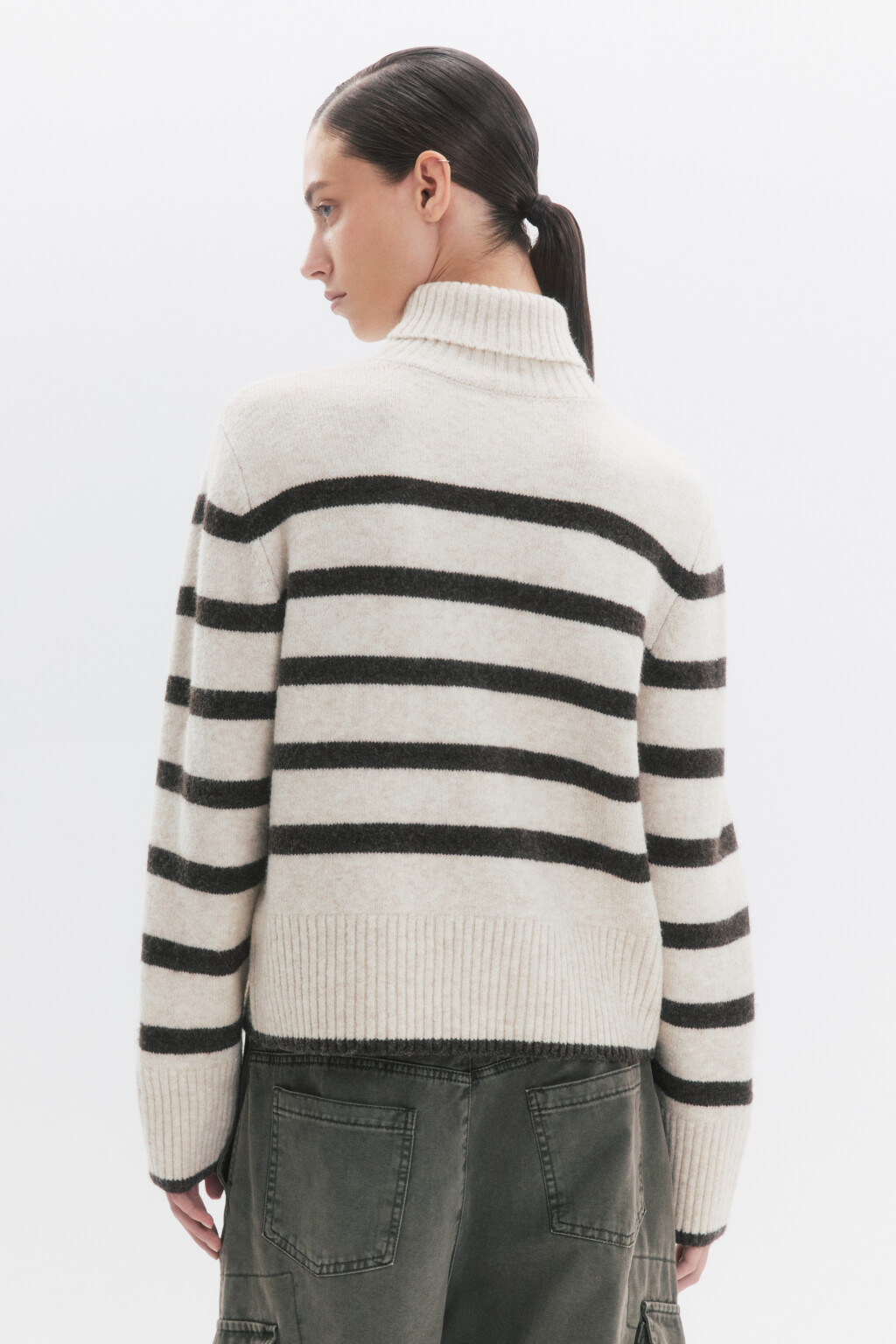 Свитер с горлом укороченный в полоску - цвет бежевый - 4