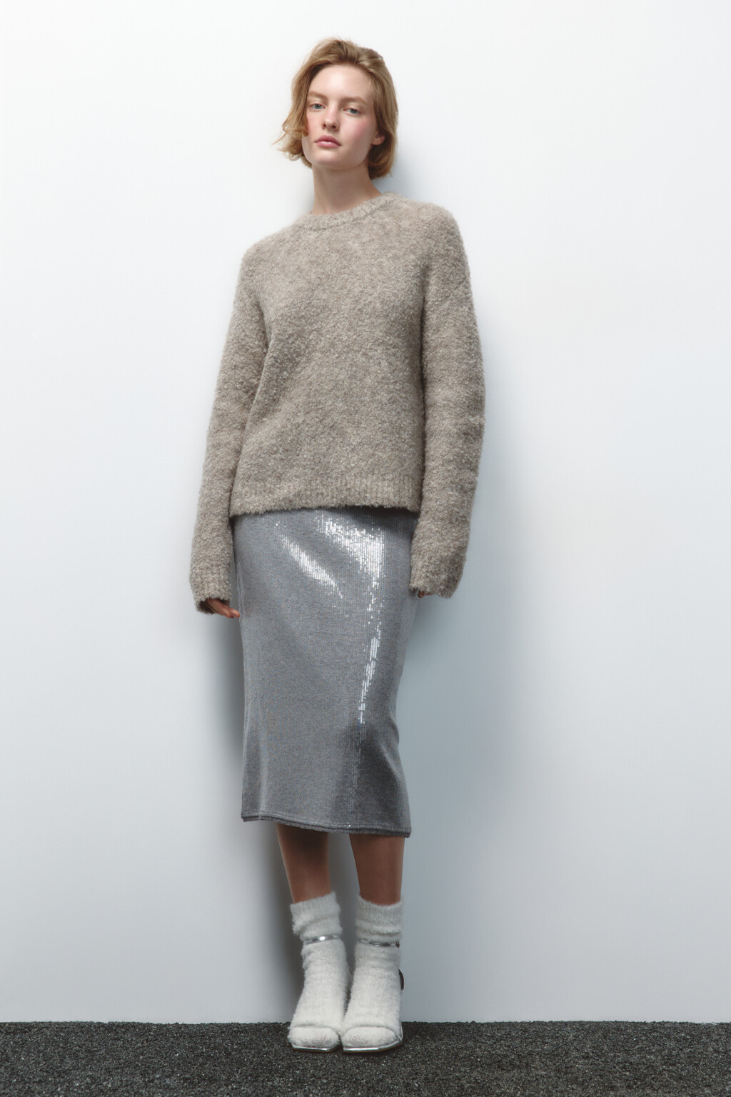 Джемпер пушистый вязаный с шерстью - цвет бежевый - 9