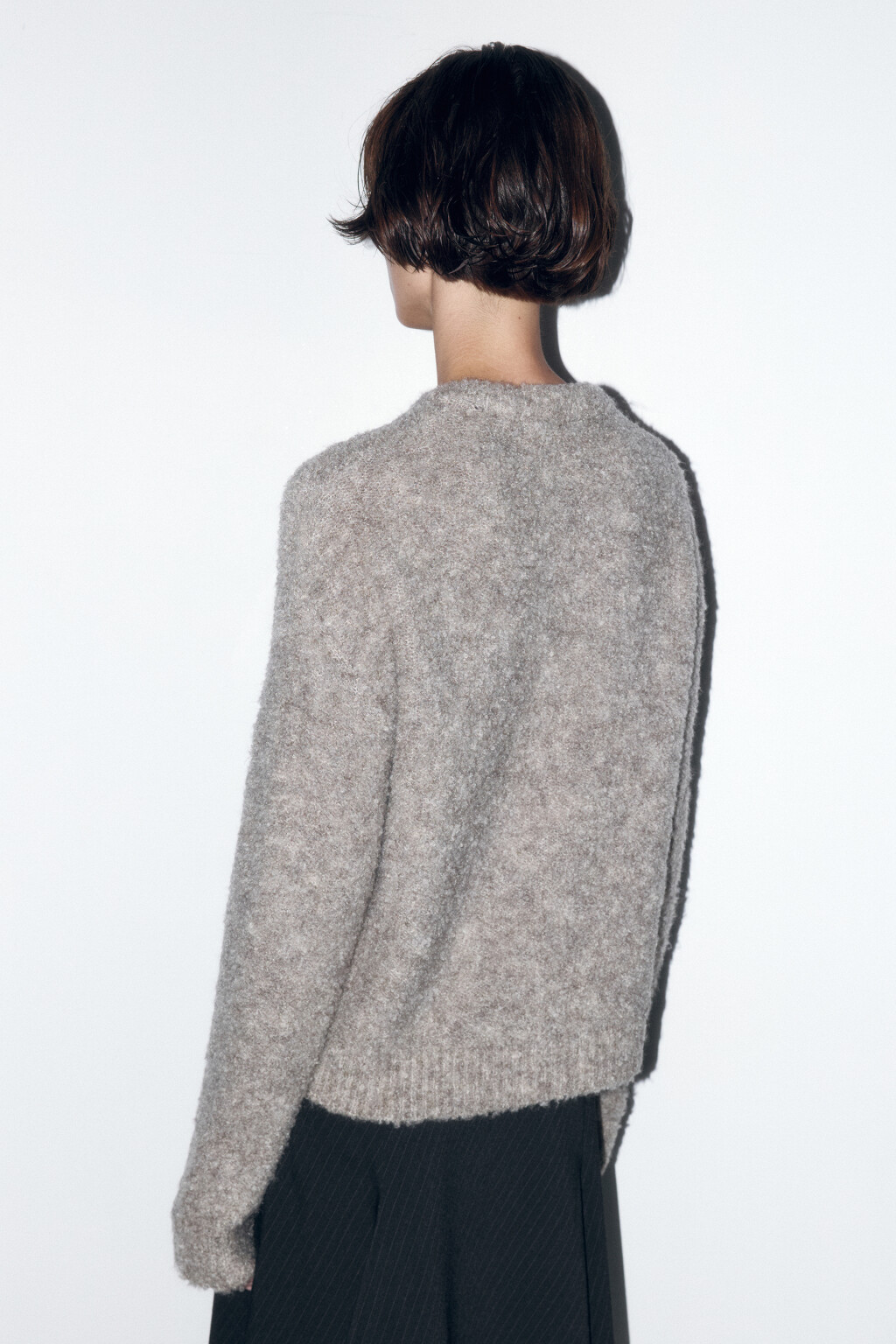 Джемпер пушистый вязаный с шерстью - цвет бежевый - 4