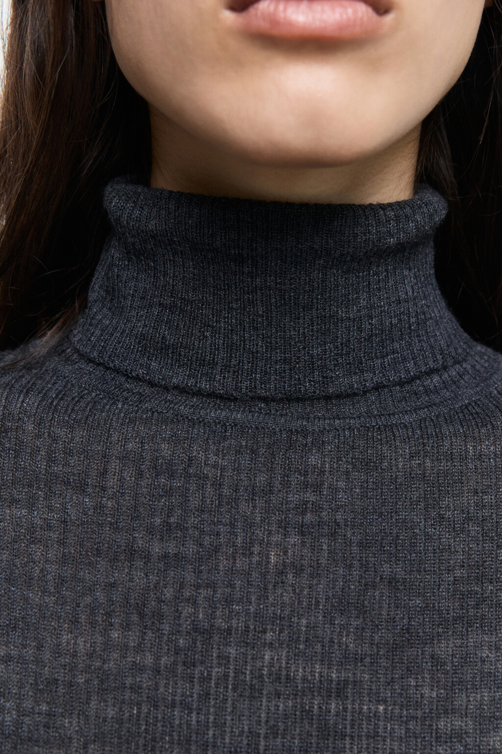 Водолазка тонкой вязки из шерсти мериноса - цвет серый - 6