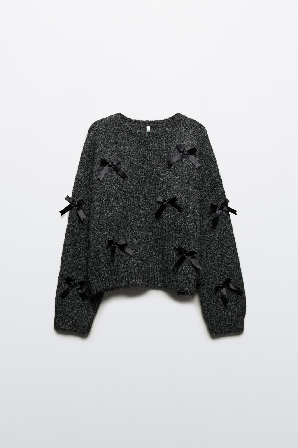Джемпер вязаный с атласными бантиками - цвет серый - 9