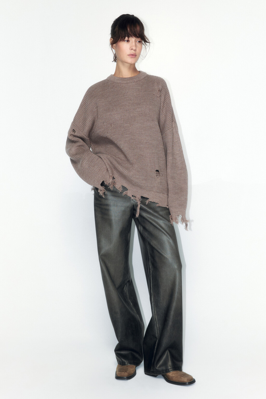 Джемпер вязаный рваный в рубчик - цвет бежевый - 6