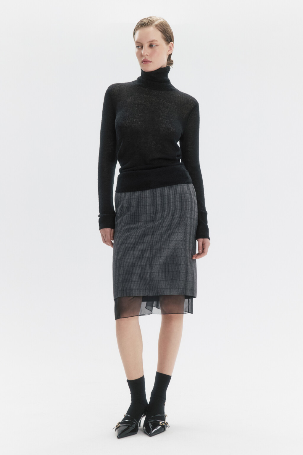 Свитер-водолазка тонкой вязки с шерстью - цвет черный - 5