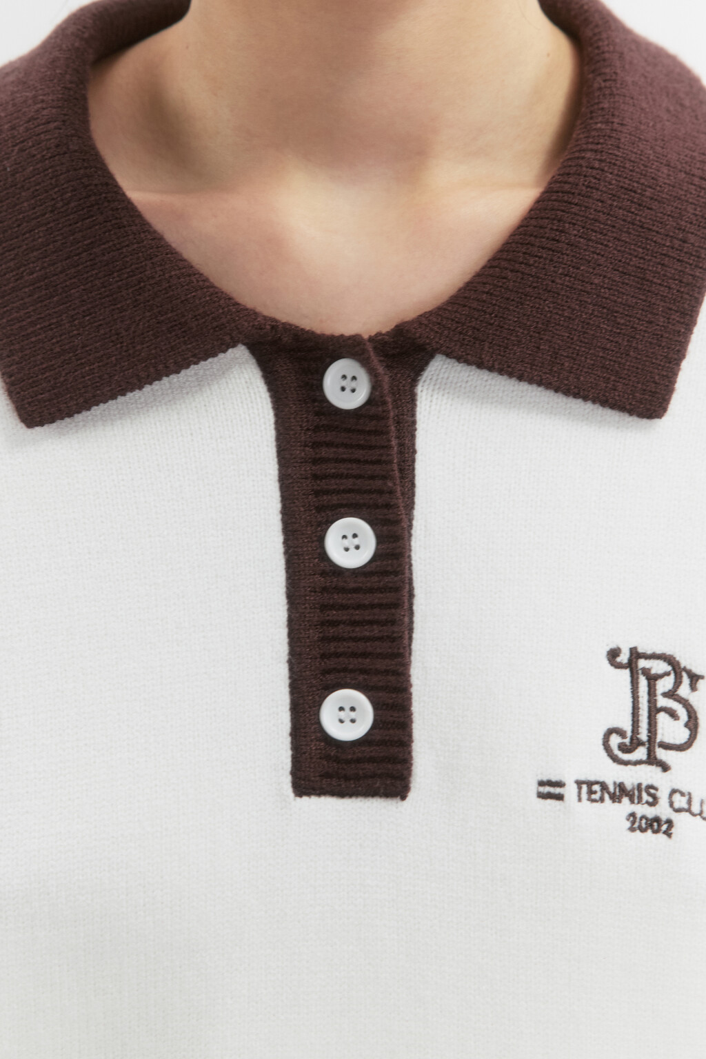 Джемпер-поло вязаный с вышивкой на груди - цвет молочный - 6