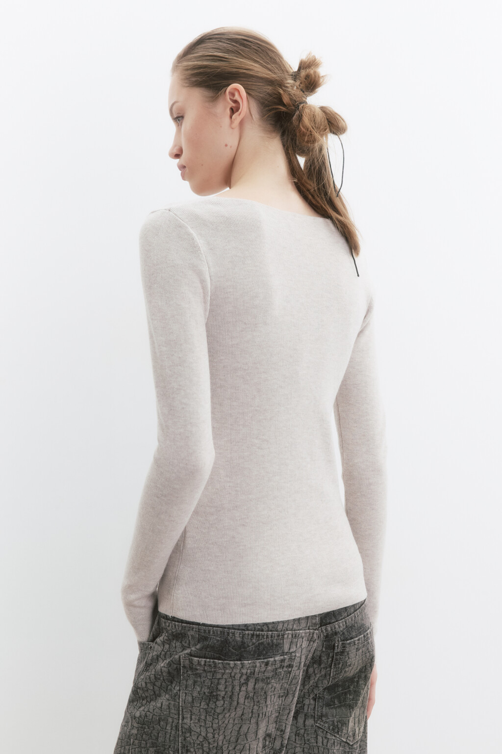 Джемпер тонкой вязки с вырезом-каре - цвет бежевый - 4