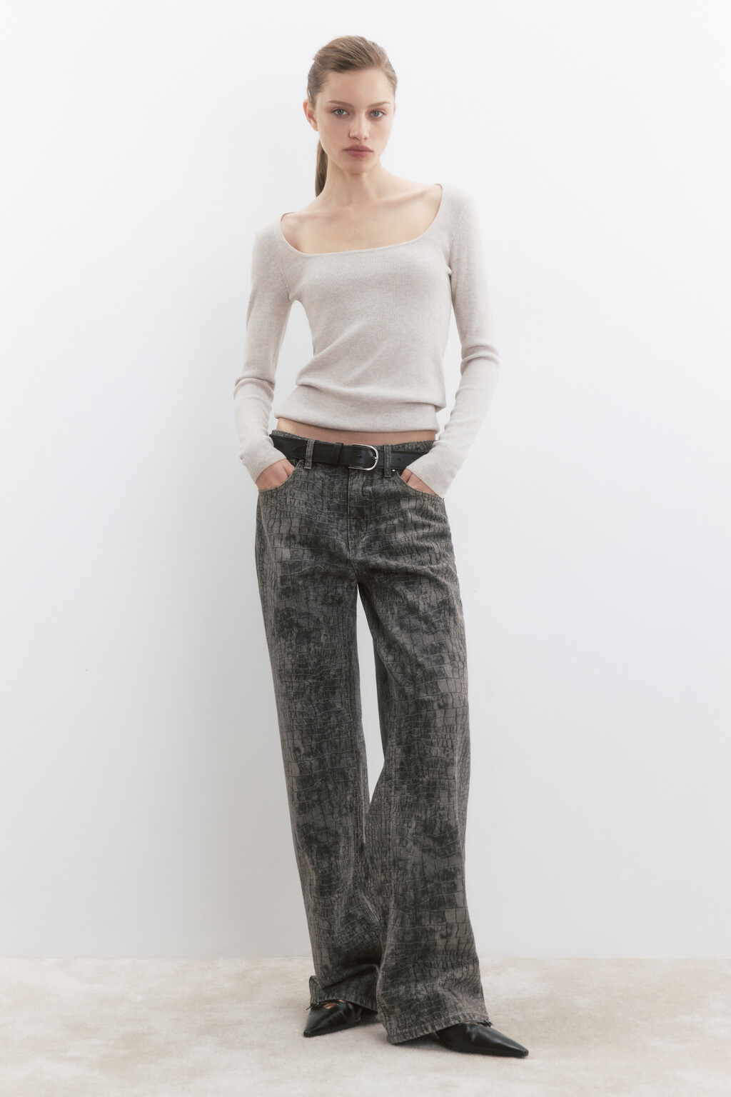 Джемпер тонкой вязки с вырезом-каре - цвет бежевый - 5