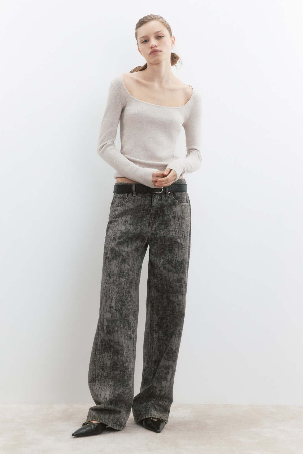 Джемпер тонкой вязки с вырезом-каре - цвет бежевый - 6