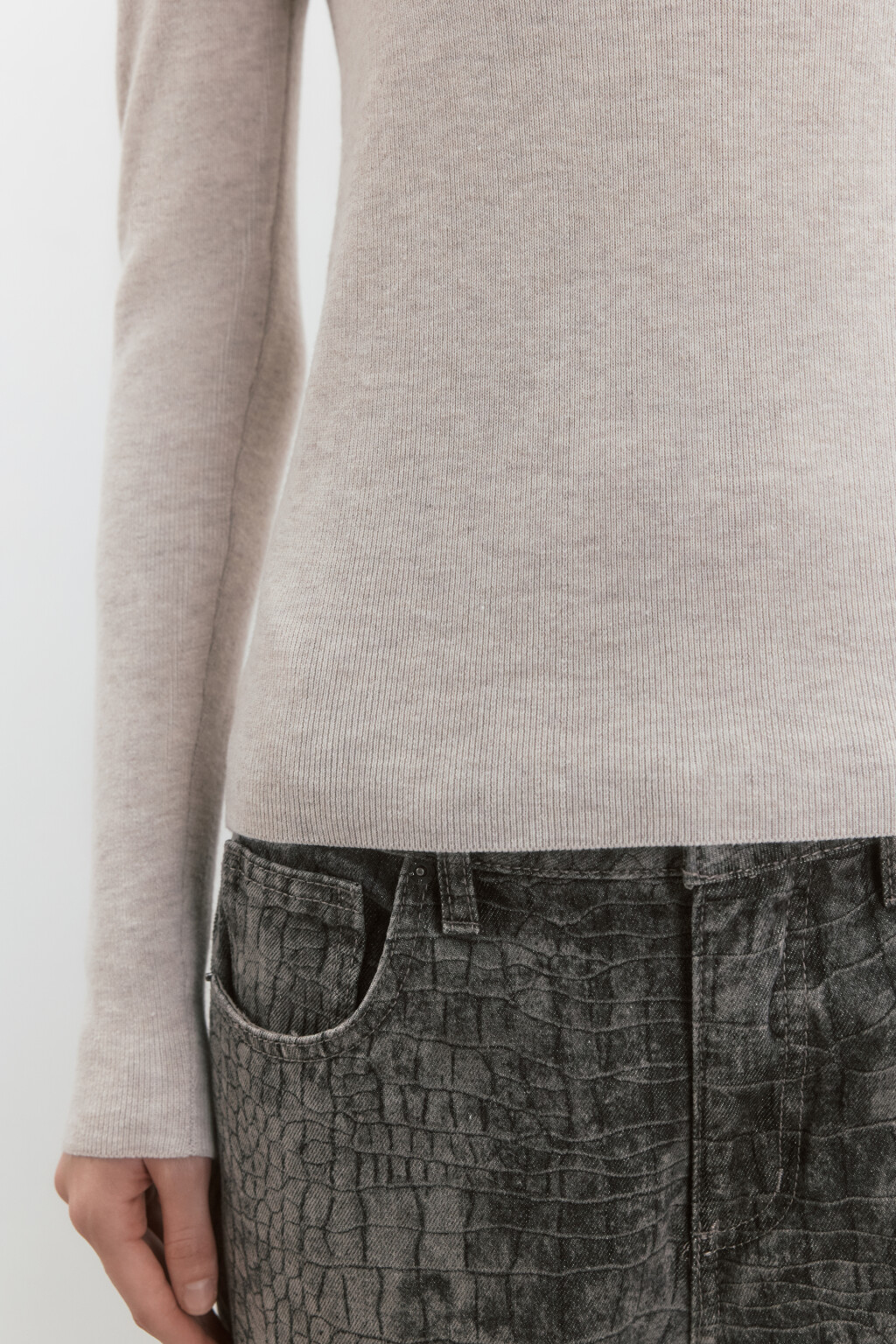 Джемпер тонкой вязки с вырезом-каре - цвет бежевый - 7