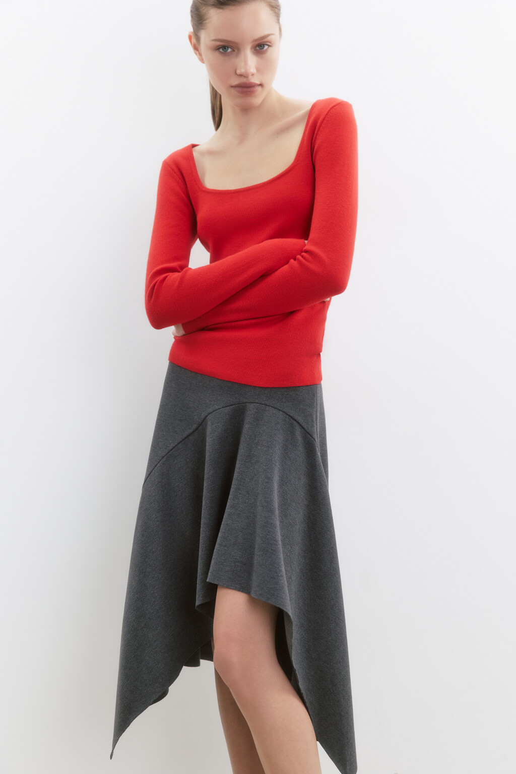 Джемпер тонкой вязки с вырезом-каре - цвет красный - 1