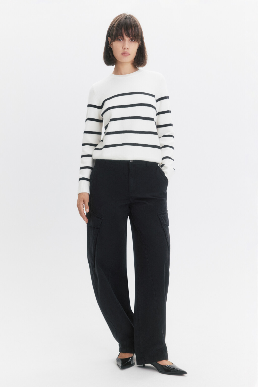 Джемпер свободный плотной вязки - цвет белый - 5