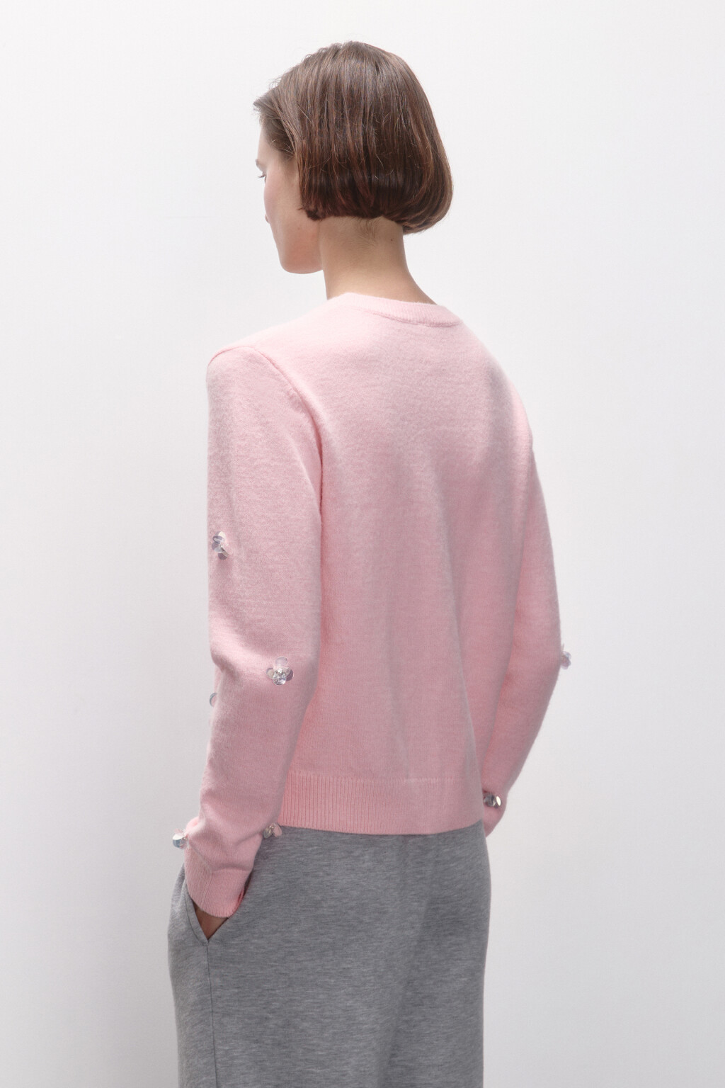 Джемпер вязаный с цветочками из пайеток - цвет розовый - 5