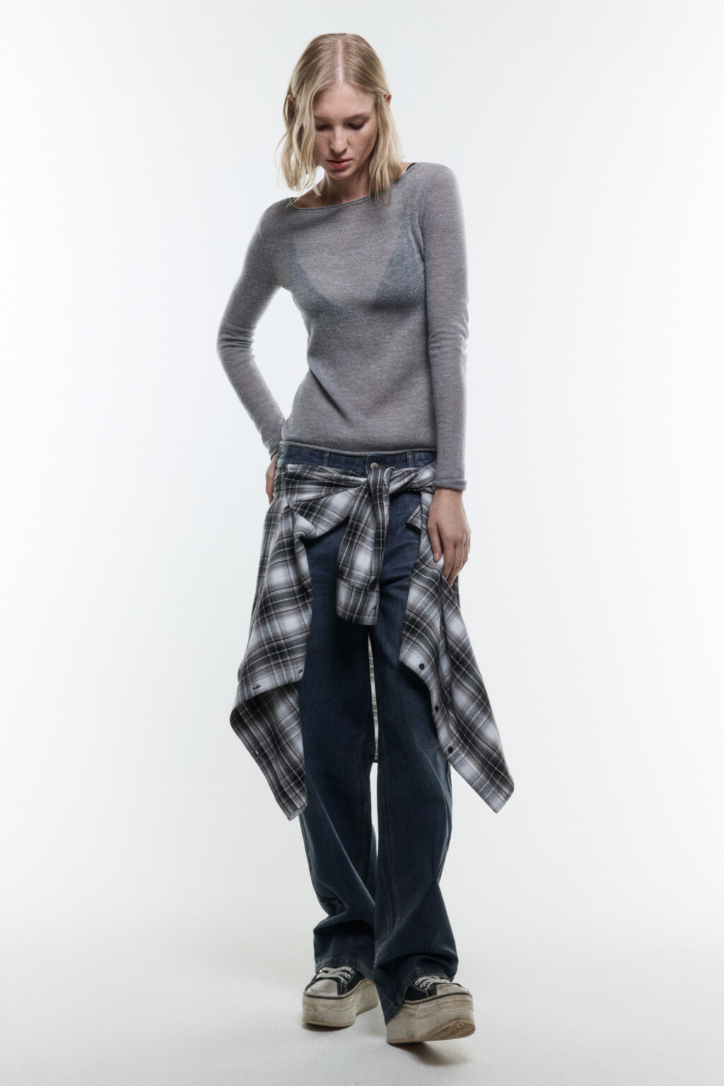 Джемпер-паутинка тонкий вязаный с шерстью - цвет серый - 5