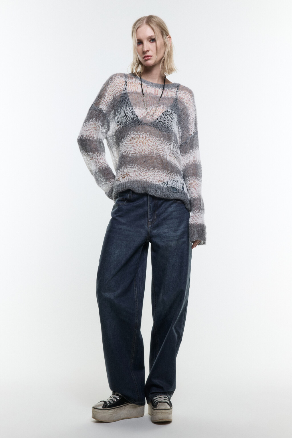 Джемпер вязаный рваный в полоску - цвет серый - 5