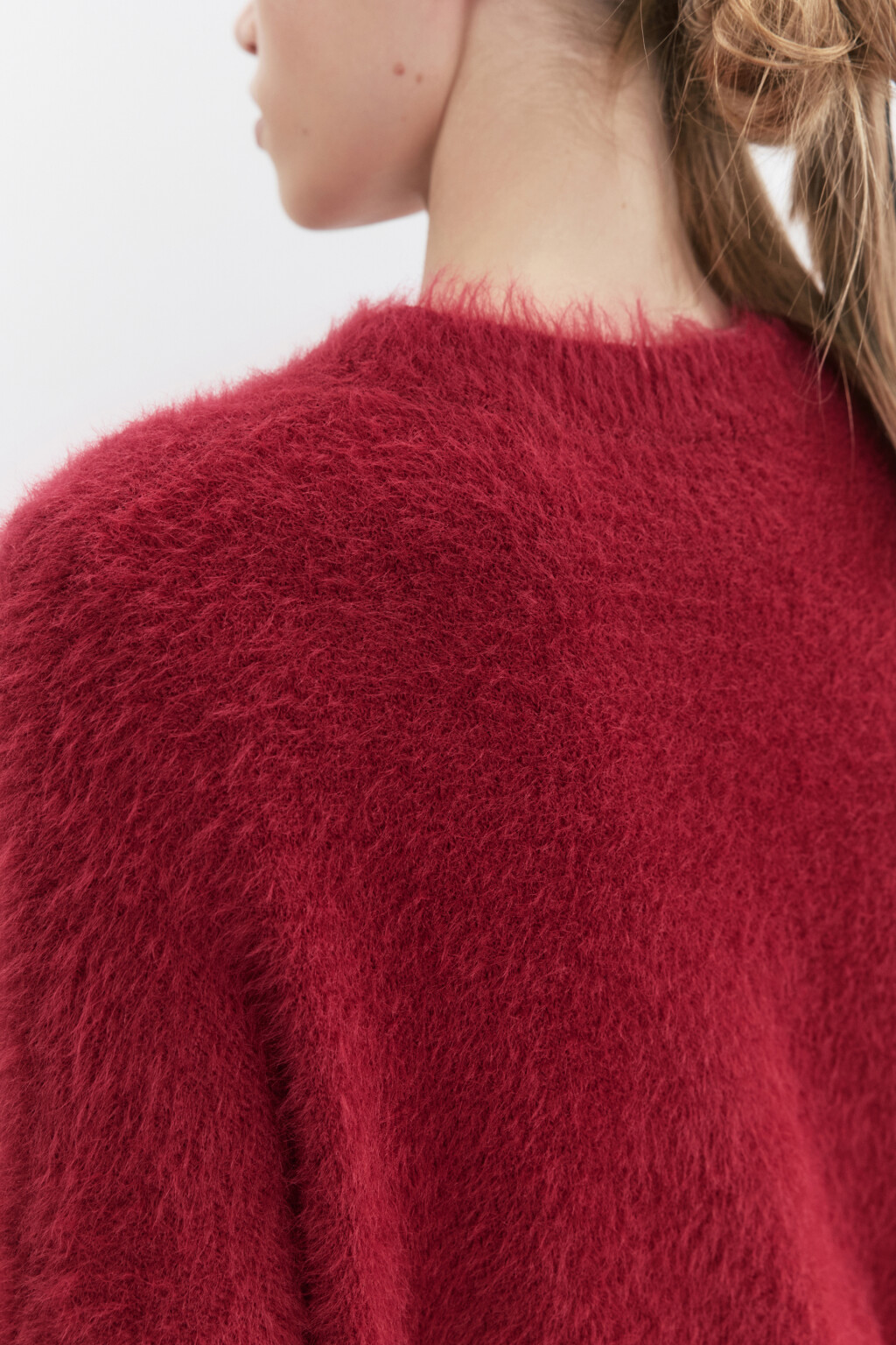 Джемпер вязаный пушистый - цвет бордовый - 7