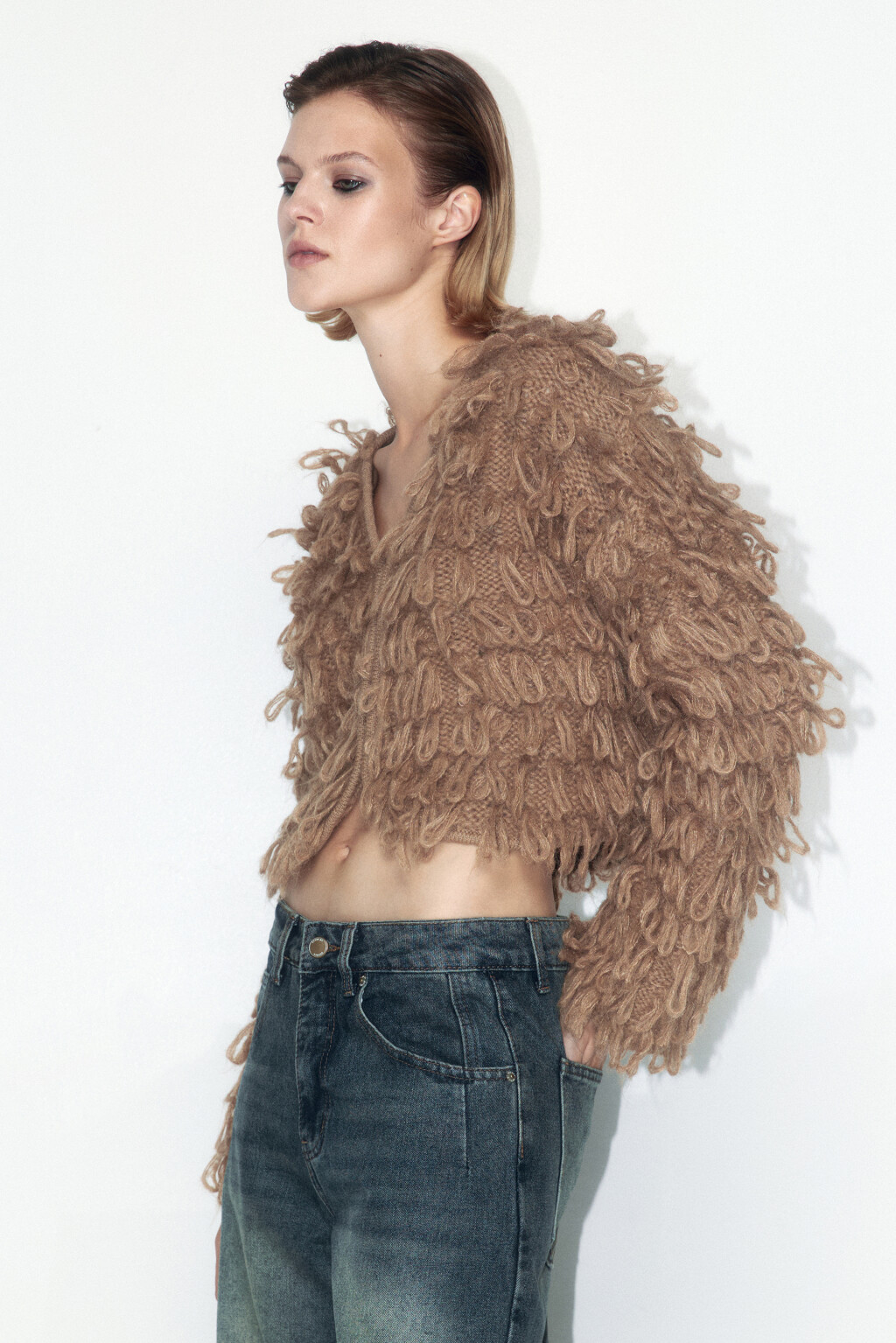 Кардиган на крючках вязаный с бахромой - цвет бежевый - 3