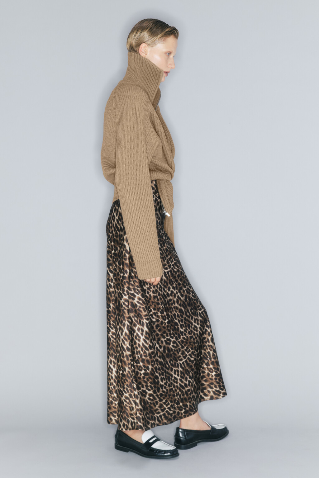 Кардиган вязаный на молнии с отложным воротником - цвет бежевый - 2