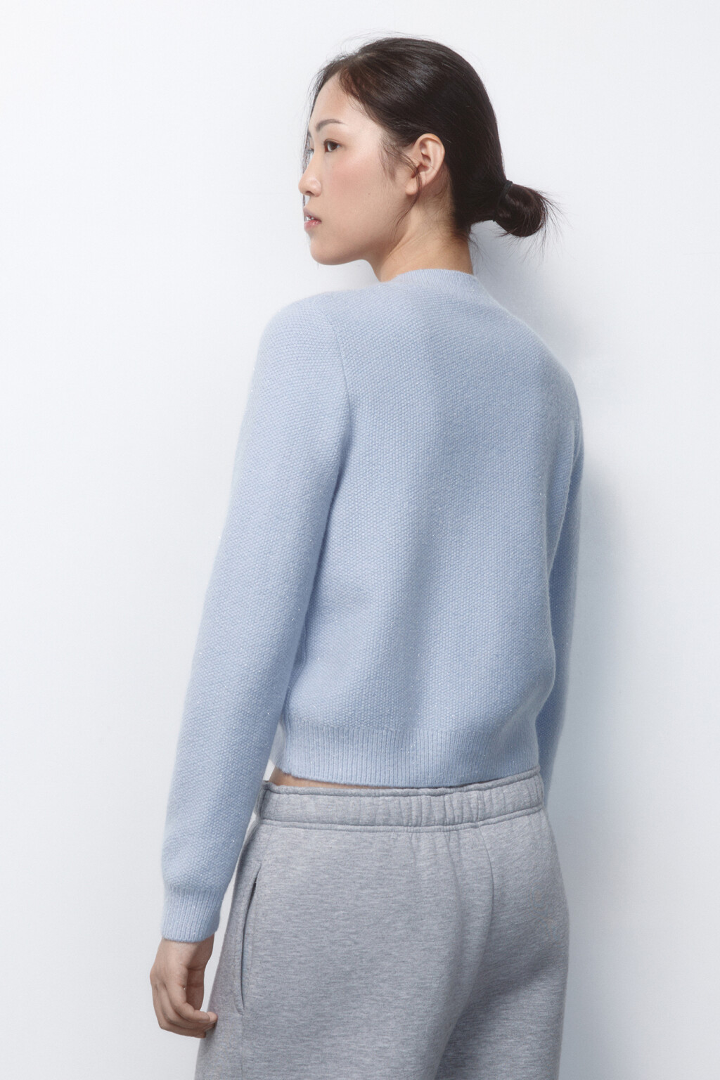 Кардиган вязаный с золотистыми пуговицами - цвет голубой - 4