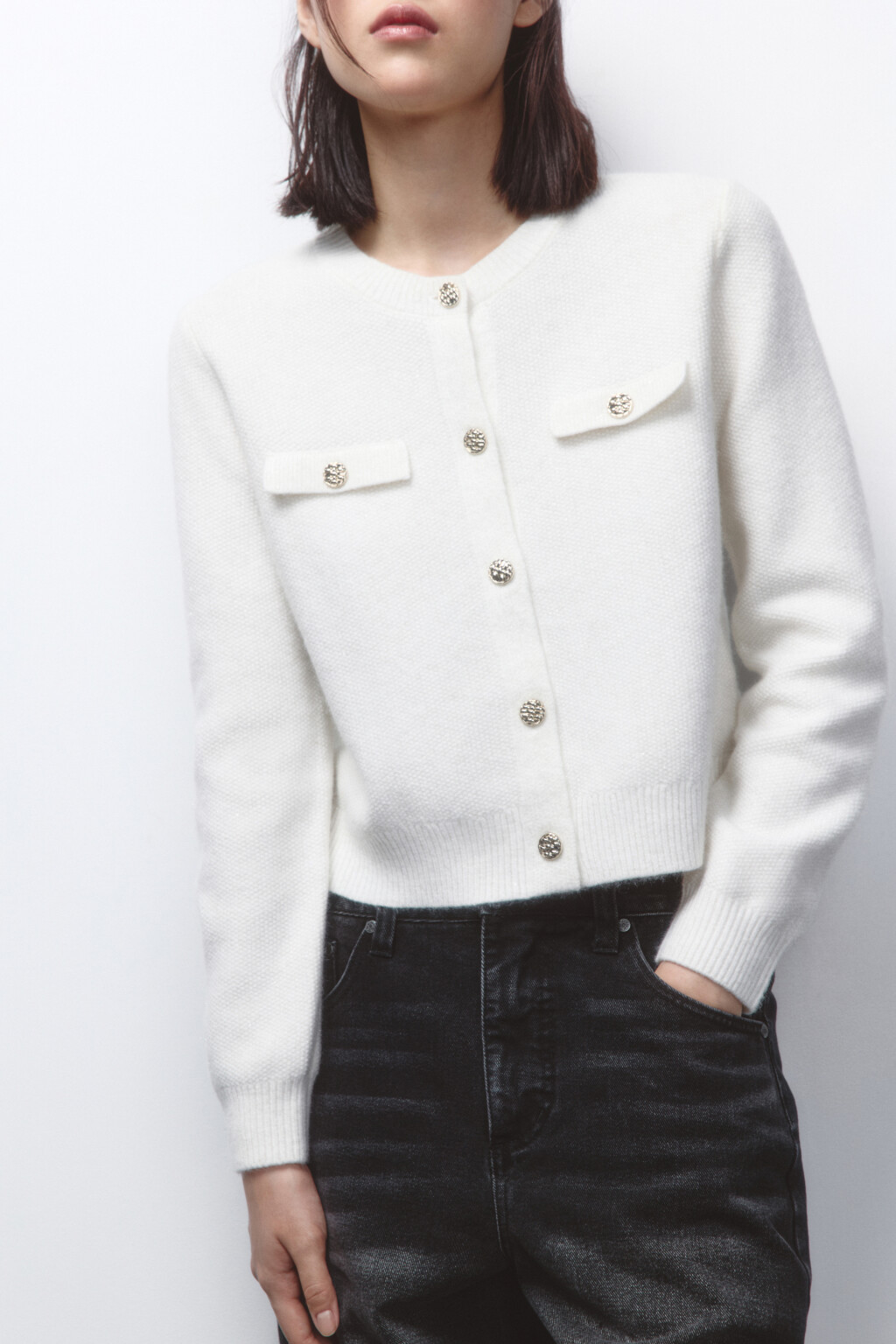 Кардиган вязаный с золотистыми пуговицами - цвет молочный - 1