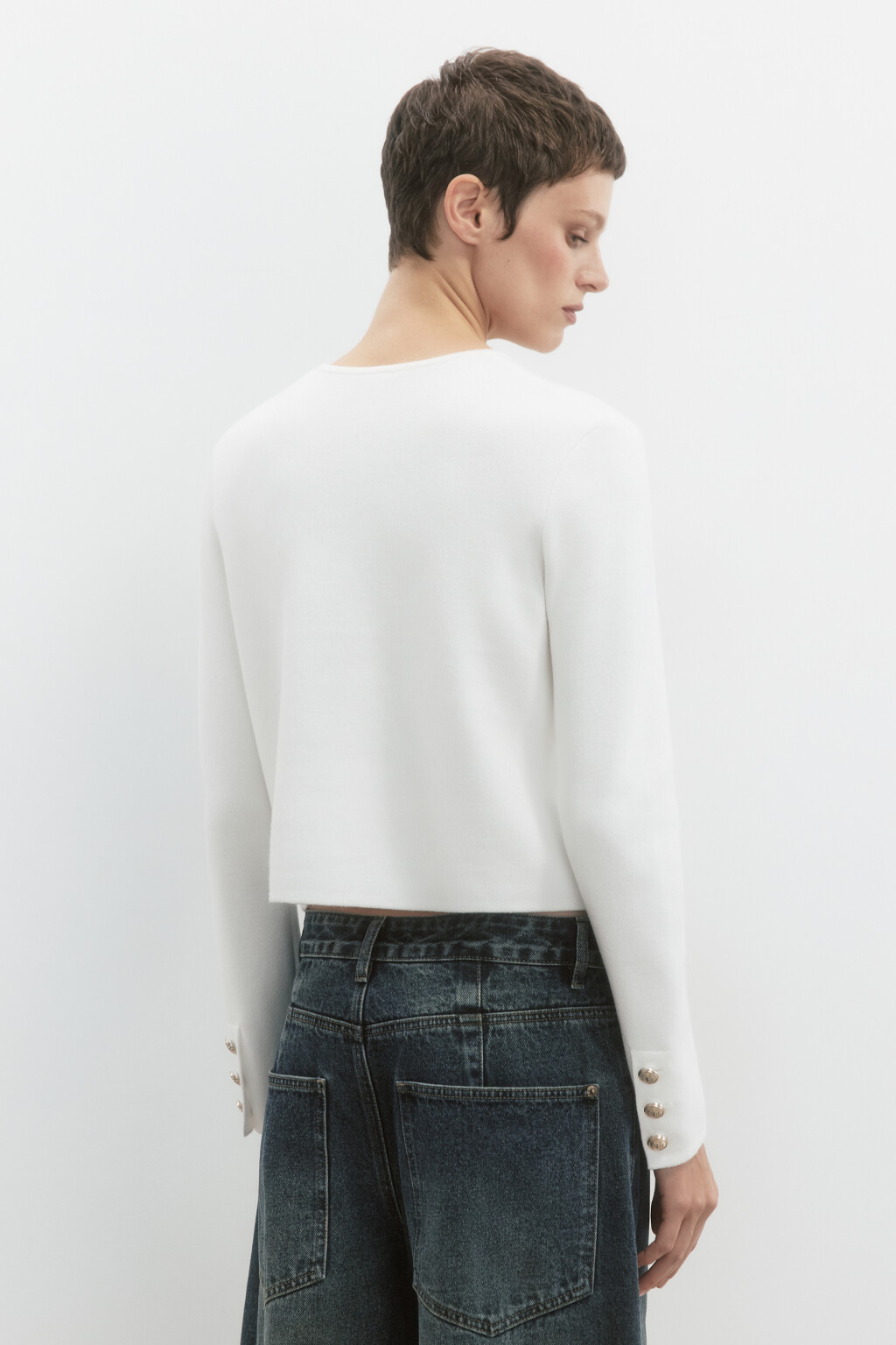 Кардиган укороченный вязаный на пуговицах - цвет молочный - 4