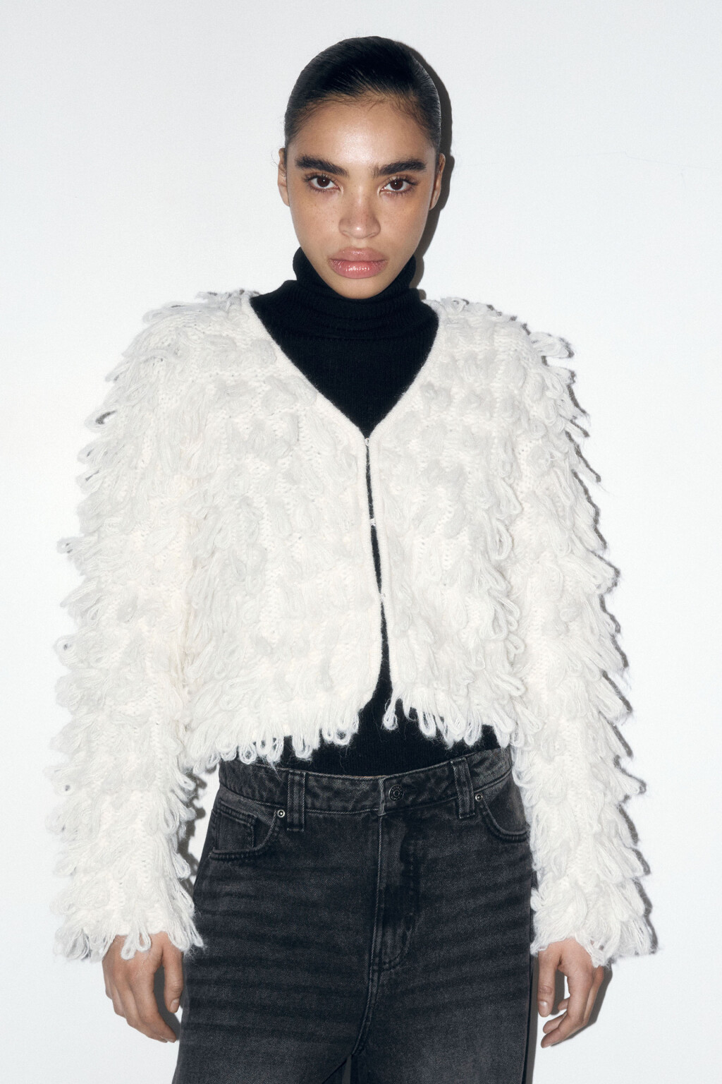 Кардиган на крючках с бахромой - цвет молочный - 2