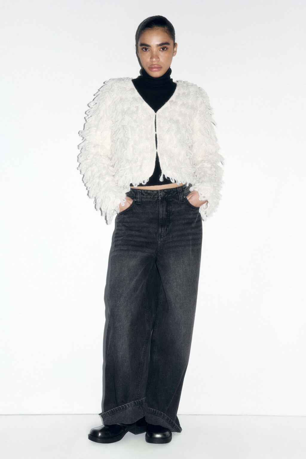 Кардиган на крючках с бахромой - цвет молочный - 5