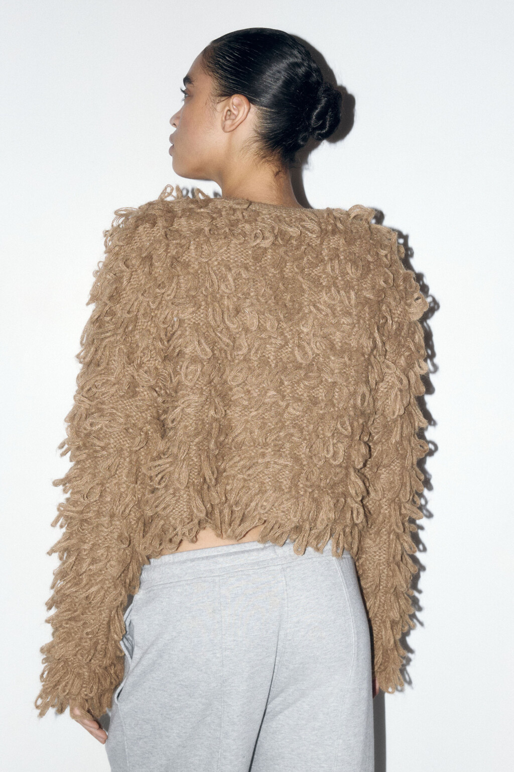 Кардиган на крючках с бахромой - цвет бежевый - 5